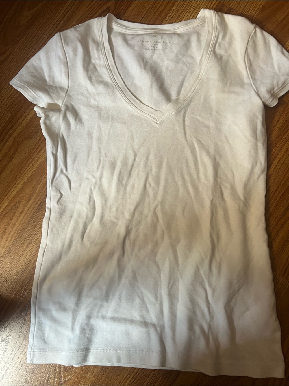 Banana Republic White V-Neck Short Sleeve Tee